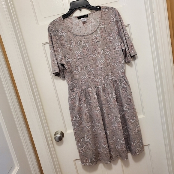 Trixie + LULU pink/gray/white dress-Large - Picture 10 of 10